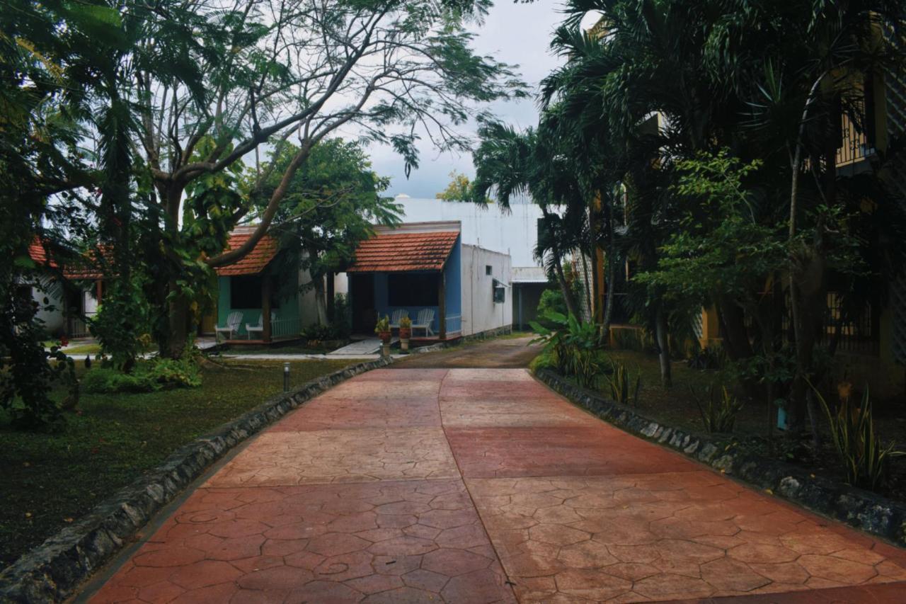Hotel Hacienda Sanchez فالادوليد المظهر الخارجي الصورة