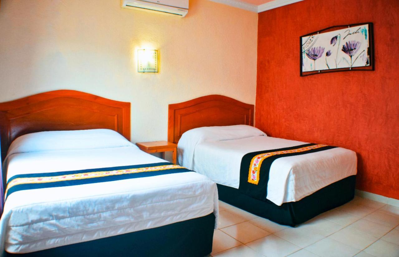 Hotel Hacienda Sanchez فالادوليد المظهر الخارجي الصورة