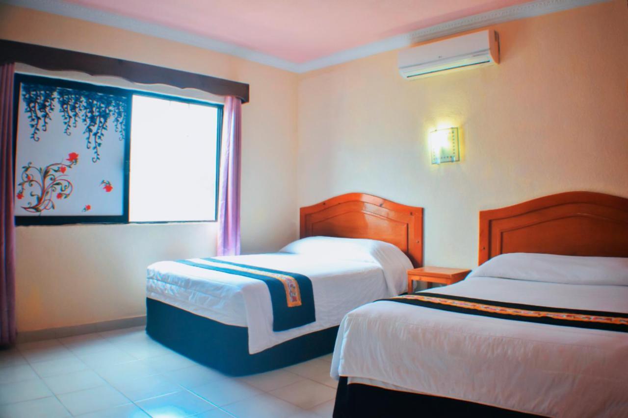 Hotel Hacienda Sanchez فالادوليد المظهر الخارجي الصورة