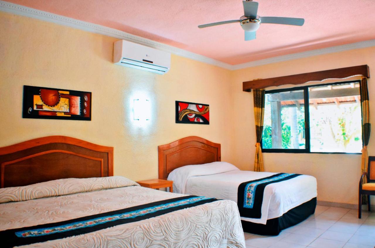 Hotel Hacienda Sanchez فالادوليد المظهر الخارجي الصورة