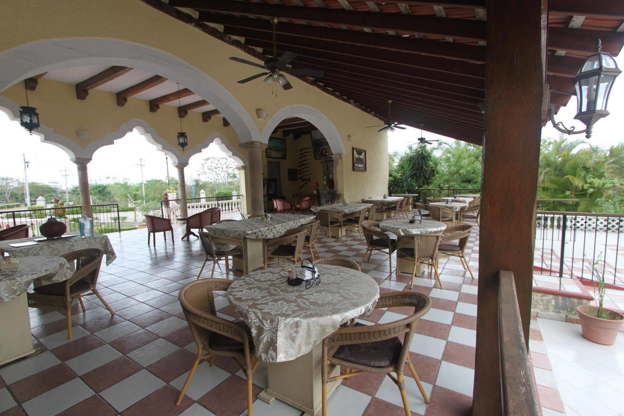 Hotel Hacienda Sanchez فالادوليد المظهر الخارجي الصورة