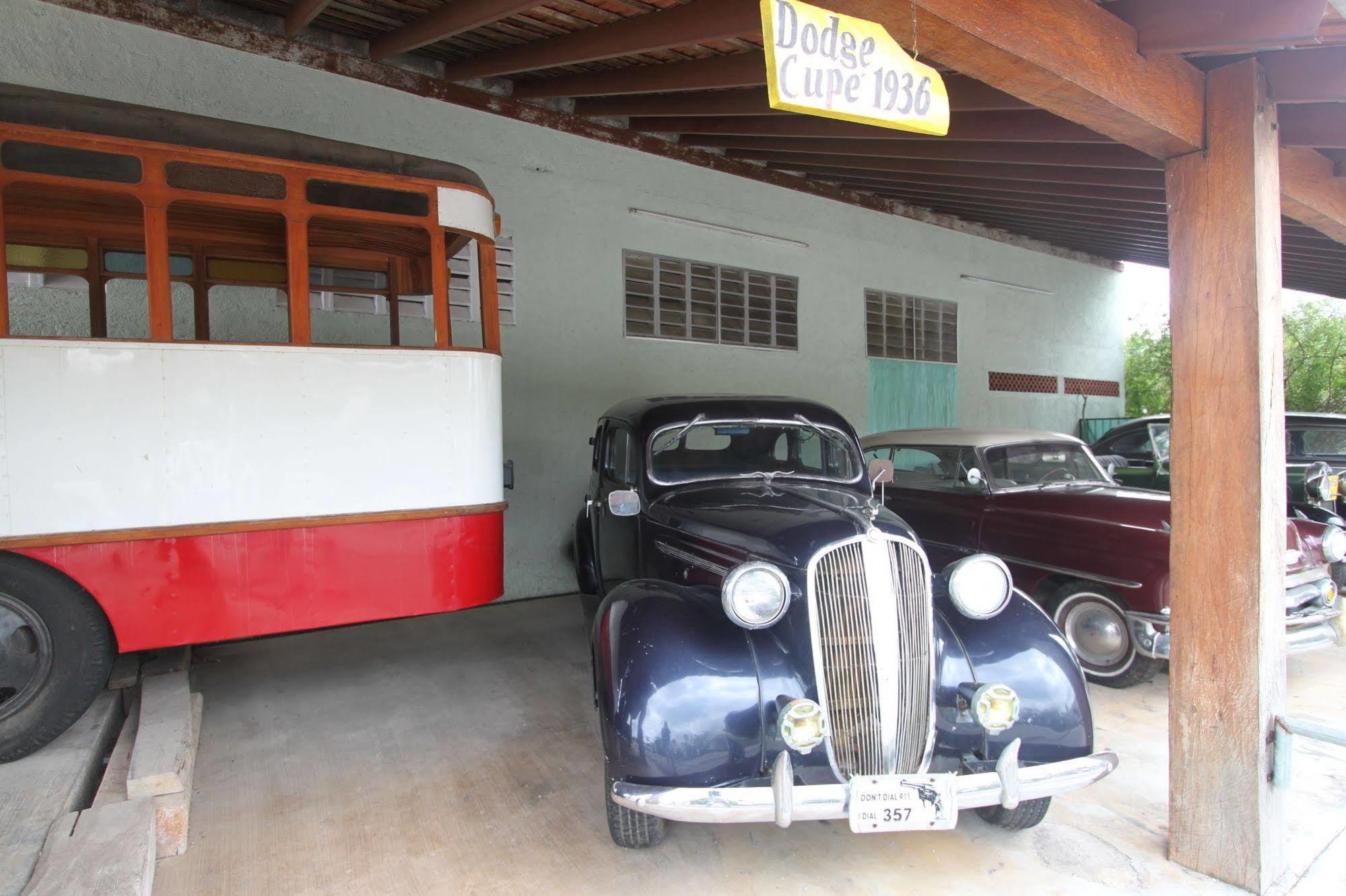 Hotel Hacienda Sanchez فالادوليد المظهر الخارجي الصورة